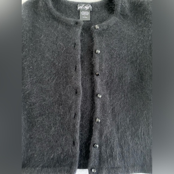 Lord & Taylor Cropped Black Lambswool Short Sleeve Cardigan - Picture 10 of 11